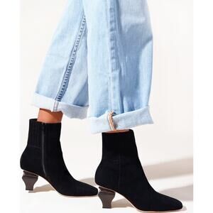 NEW IN BOX $278 CHARLOTTE STONE CARVED HEEL STICKLEY ANKLE BOOTS 8